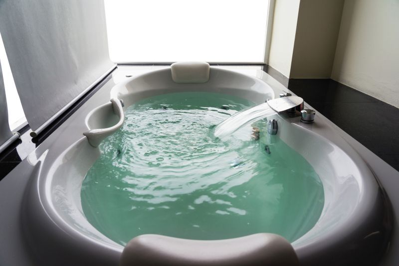 Spa-Style Jetted Tub